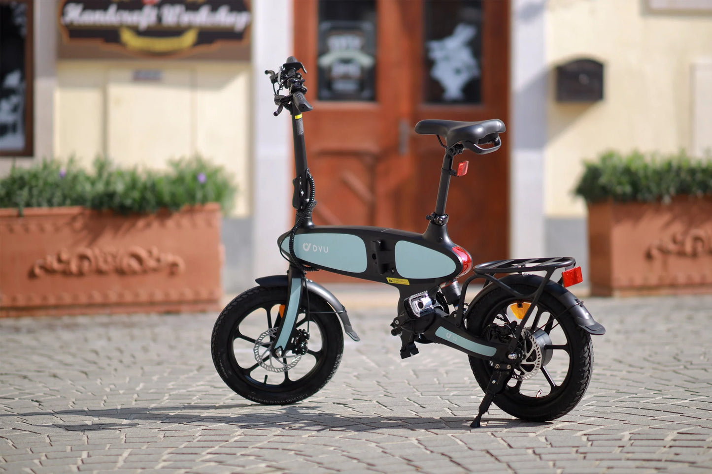 DYU C2 16 Inch Full Folding Electric Bike with 250W Mottor, dual disc brakes and puncture-resistant tires