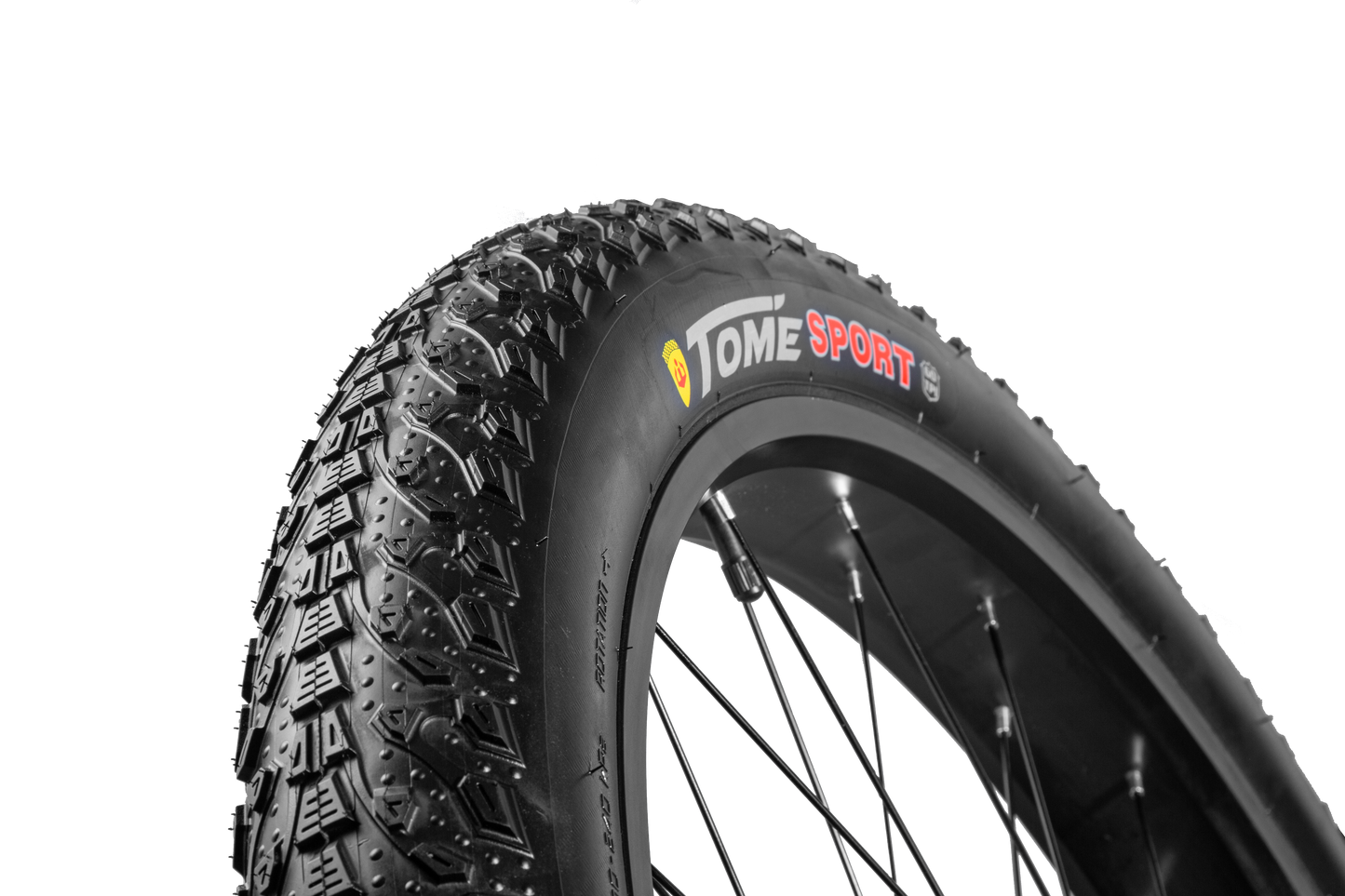 Close-up of fat tire on Shengmilo MX06 Step Through E-bike with 500W motor and hydraulic oil brake