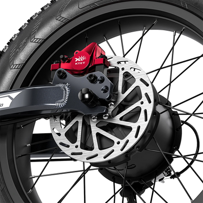 Close-up of Shengmilo S900 Electric Bicycle hydraulic oil brake and 4.0 tyre for superior stopping power